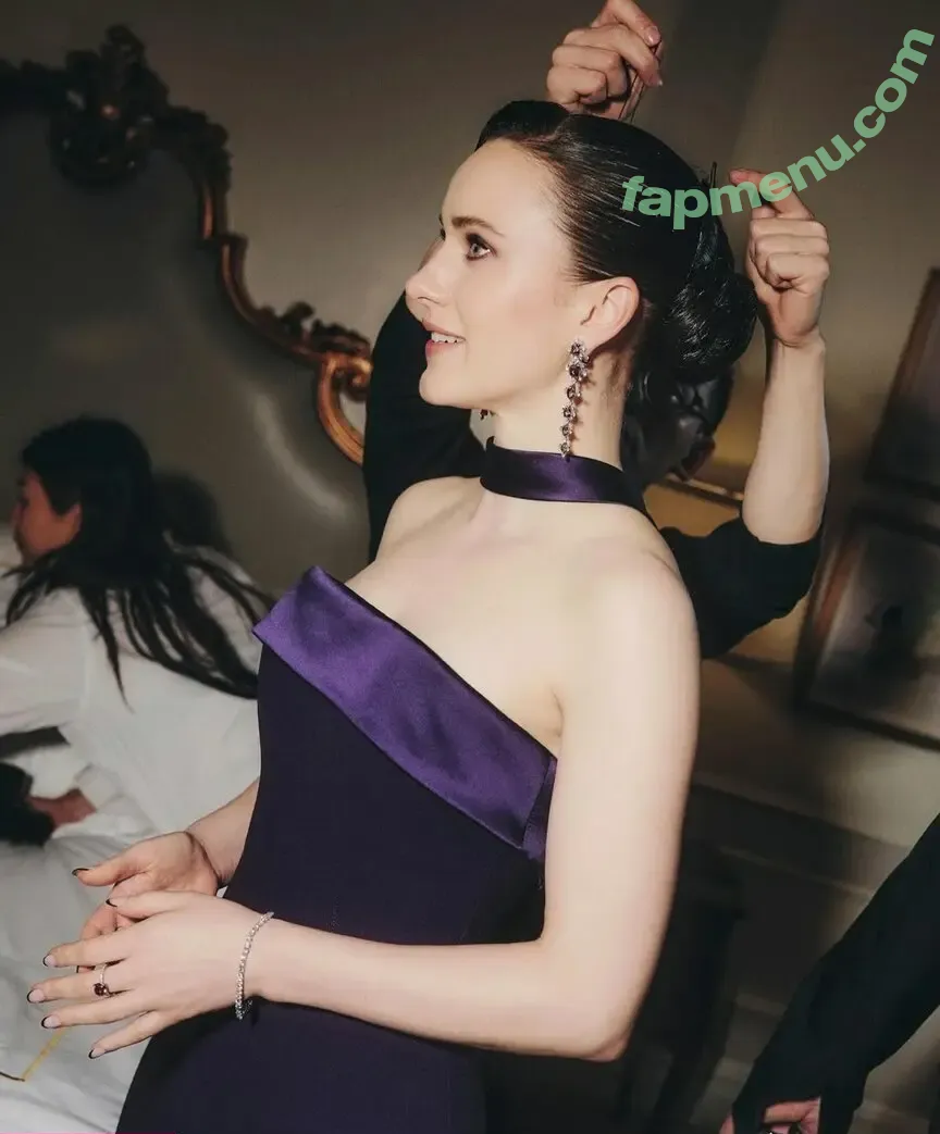 Rachel Brosnahan nude photo #0728 (Marvelous Mrs. Maisel / rachelbrosnahan)