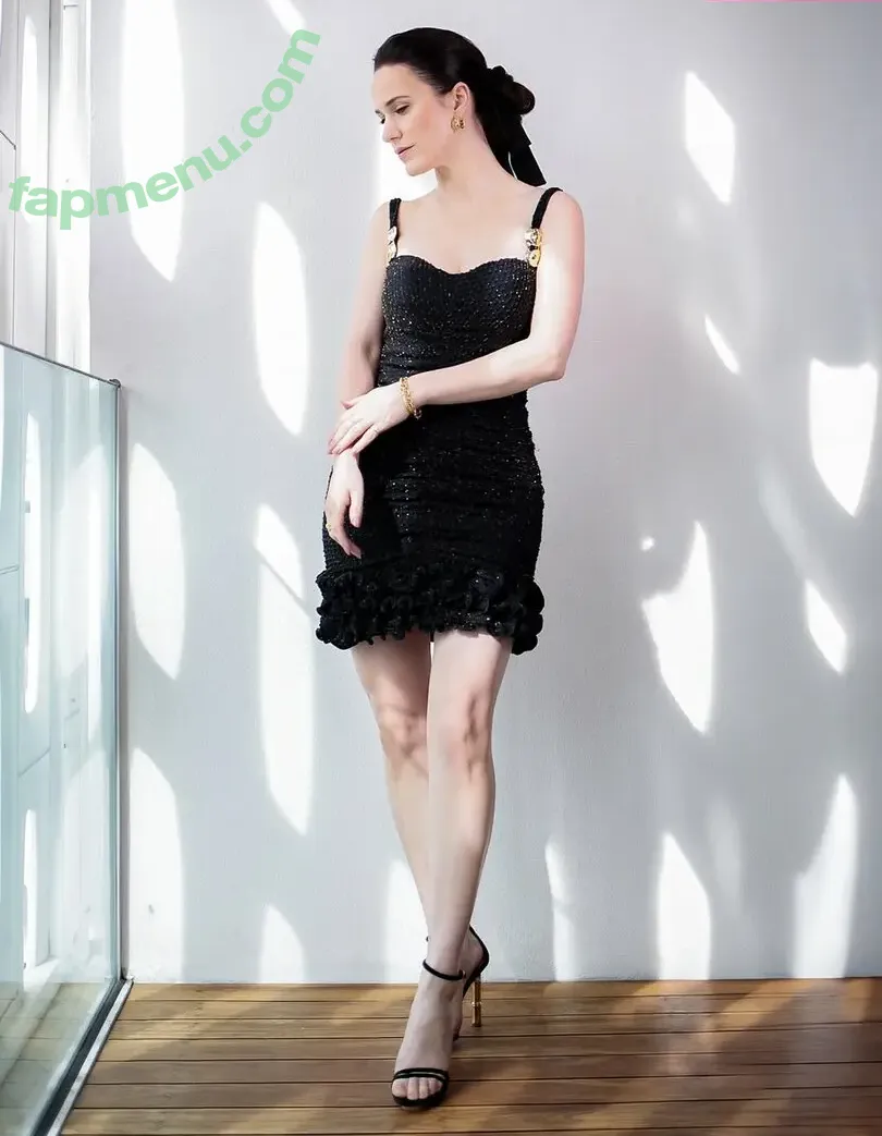 Rachel Brosnahan nude photo #0805 (Marvelous Mrs. Maisel / rachelbrosnahan)