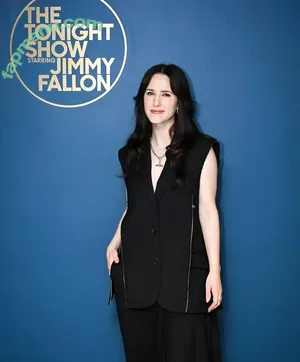 Rachel Brosnahan / Marvelous Mrs. Maisel / rachelbrosnahan nude photo #1079