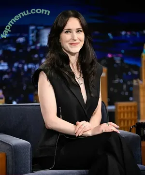 Rachel Brosnahan / Marvelous Mrs. Maisel / rachelbrosnahan nude photo #1080