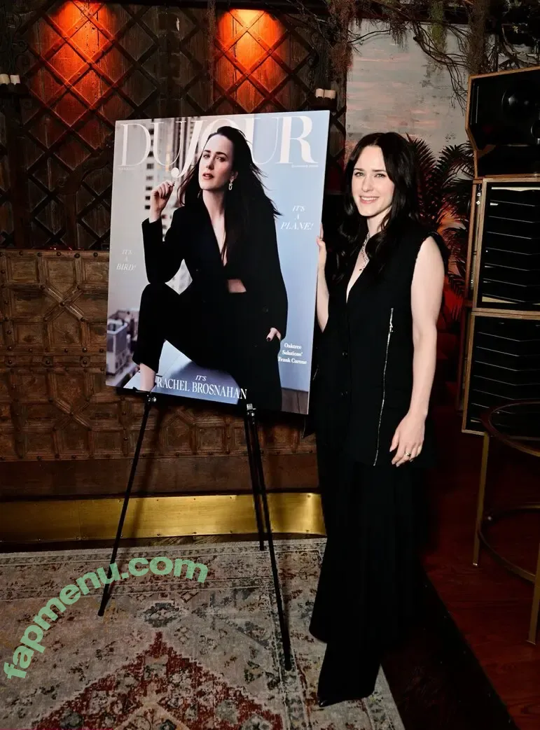 Rachel Brosnahan nude photo #1069 (Marvelous Mrs. Maisel / rachelbrosnahan)