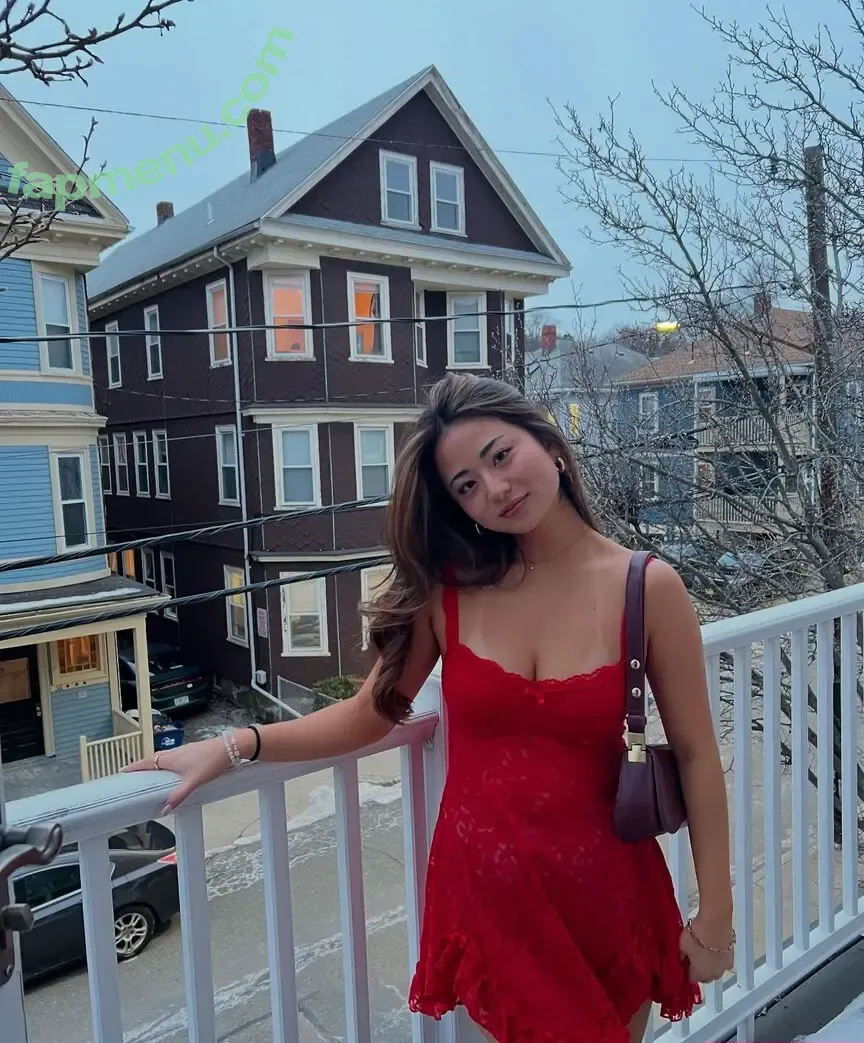 Rachel Huh nude photo #0030 (rachel.huh)