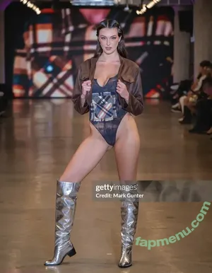 Rachel Michelle / Beautyandbrainswithatwist / rachellemichelle nude photo #5380