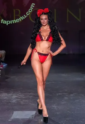 Rachel Michelle / Beautyandbrainswithatwist / rachellemichelle nude photo #5384