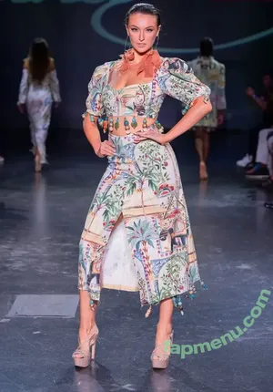 Rachel Michelle / Beautyandbrainswithatwist / rachellemichelle nude photo #5400