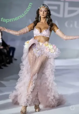 Rachel Michelle / Beautyandbrainswithatwist / rachellemichelle nude photo #5708