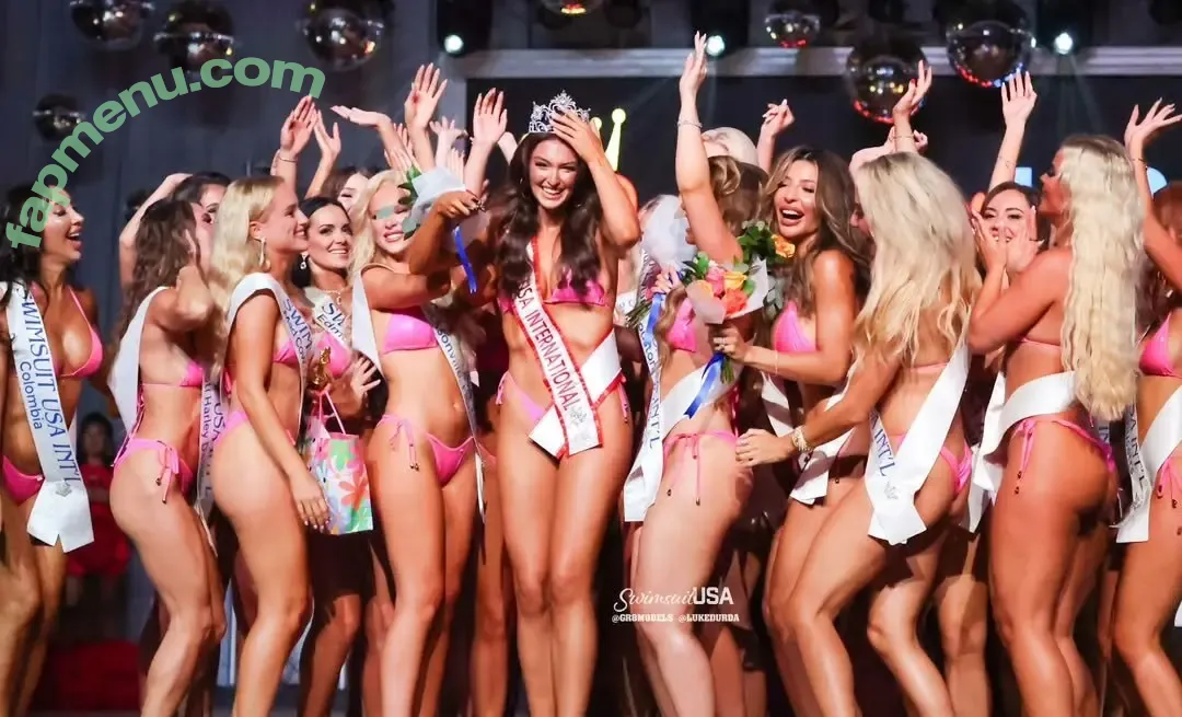 Rachel Michelle nude photo #5486 (Beautyandbrainswithatwist / rachellemichelle)