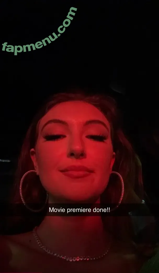 Rachel Michelle nude photo #5598 (Beautyandbrainswithatwist / rachellemichelle)