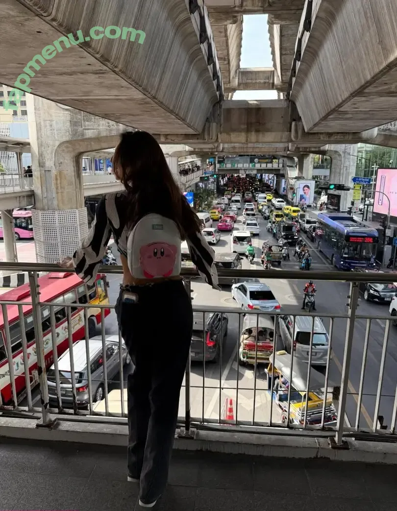 Rachel Michelle nude photo #5634 (Beautyandbrainswithatwist / rachellemichelle)