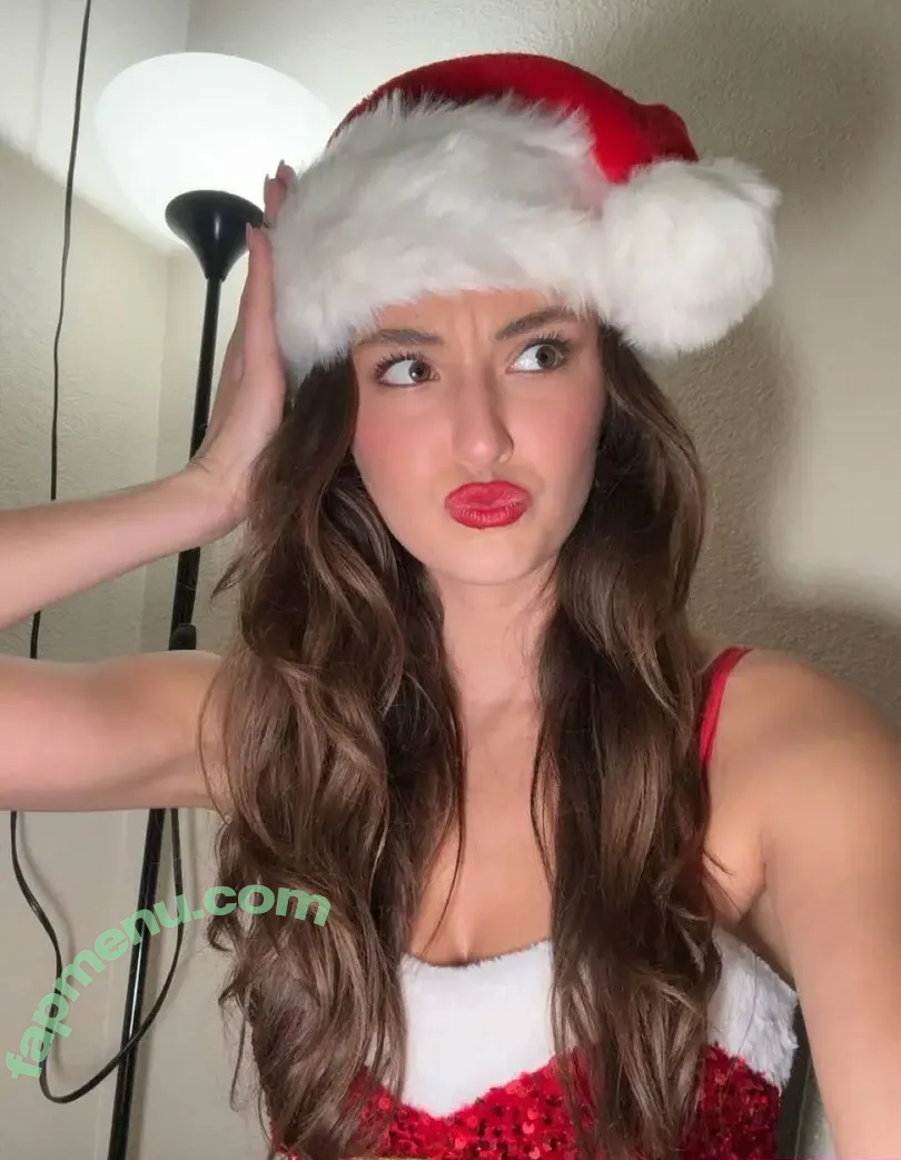 Rachel Michelle nude photo #5763 (Beautyandbrainswithatwist / rachellemichelle)