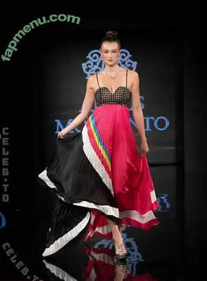 Rachel Pizzolato / Beautyandbrainswithatwist - / beautyandbrainswithatwist / braintwist2112 / nicoleafterdark nude photo #1770