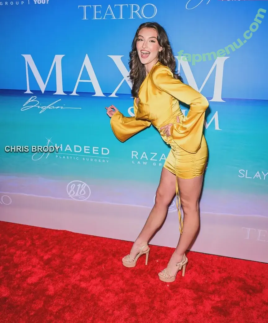 Rachel Pizzolato nude photo #1405 (Beautyandbrainswithatwist - / beautyandbrainswithatwist / braintwist2112 / nicoleafterdark)