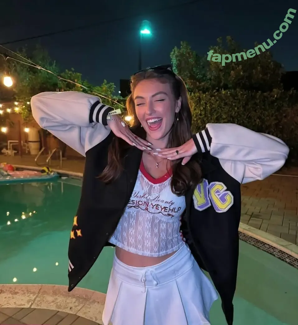 Rachel Pizzolato nude photo #1492 (Beautyandbrainswithatwist - / beautyandbrainswithatwist / braintwist2112 / nicoleafterdark)