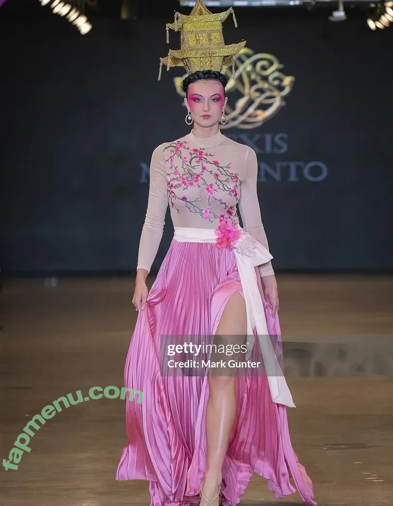 Rachel Pizzolato nude photo #1676 (Beautyandbrainswithatwist - / beautyandbrainswithatwist / biancasotelo14 / braintwist2112)