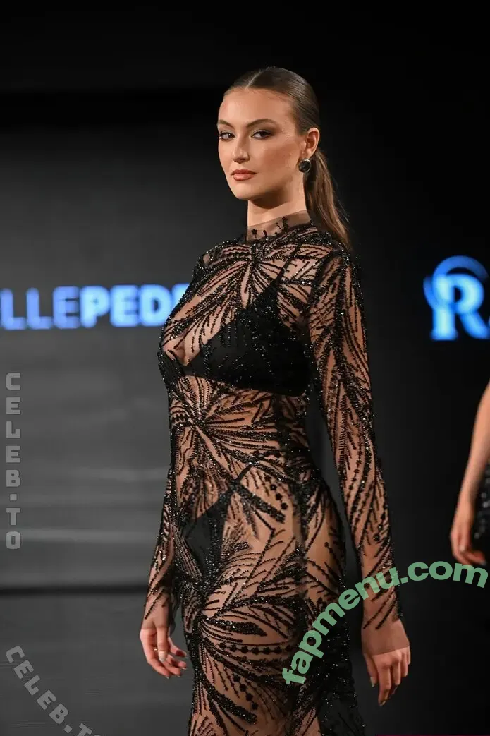 Rachel Pizzolato nude photo #1768 (Beautyandbrainswithatwist - / beautyandbrainswithatwist / braintwist2112 / nicoleafterdark)