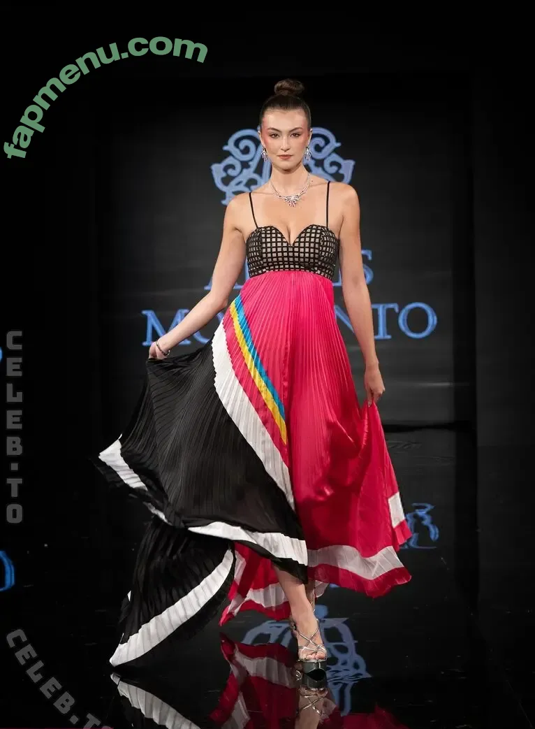 Rachel Pizzolato nude photo #1770 (Beautyandbrainswithatwist - / beautyandbrainswithatwist / braintwist2112 / nicoleafterdark)