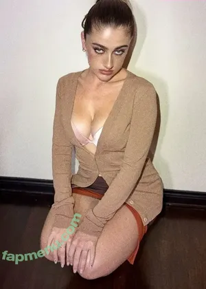 Rachel Sennott / sennottfiles / treaclychild nude photo #0182