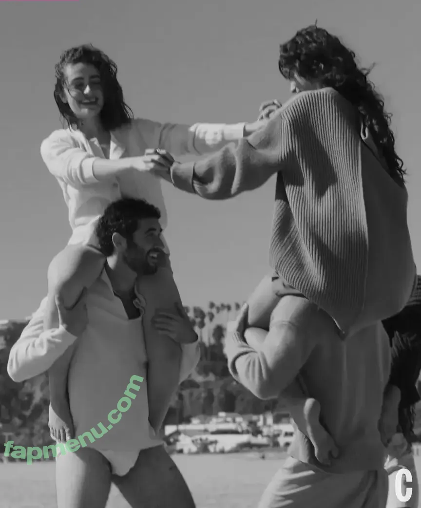 Rachel Sennott nude photo #0185 (sennottfiles / treaclychild)