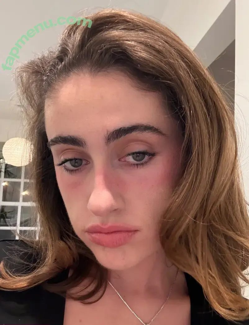 Rachel Sennott nude photo #0199 (sennottfiles / treaclychild)