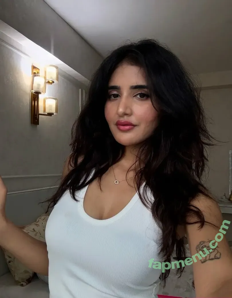 Rachel Sharma nude photo #0047 (sharma_rachel_)