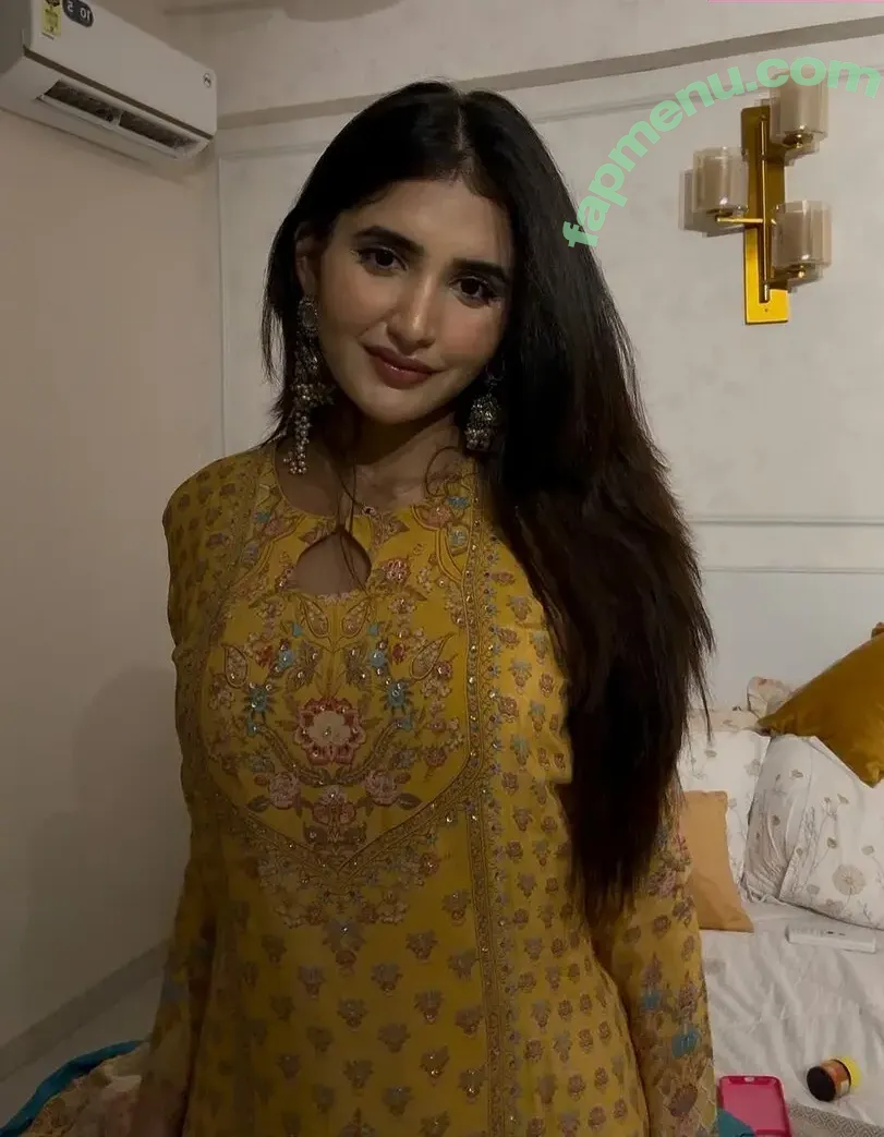 Rachel Sharma nude photo #0052 (sharma_rachel_)