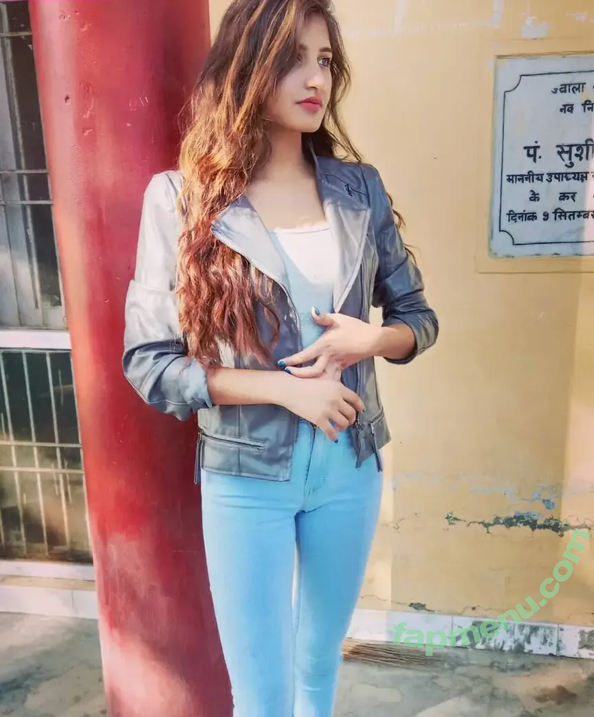 Rachel Sharma nude photo #0067 (sharma_rachel_)
