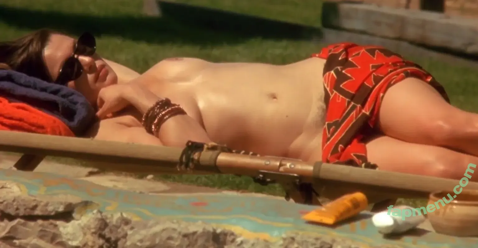 Rachel Weisz nude photo #0385 (rachelweisz1)