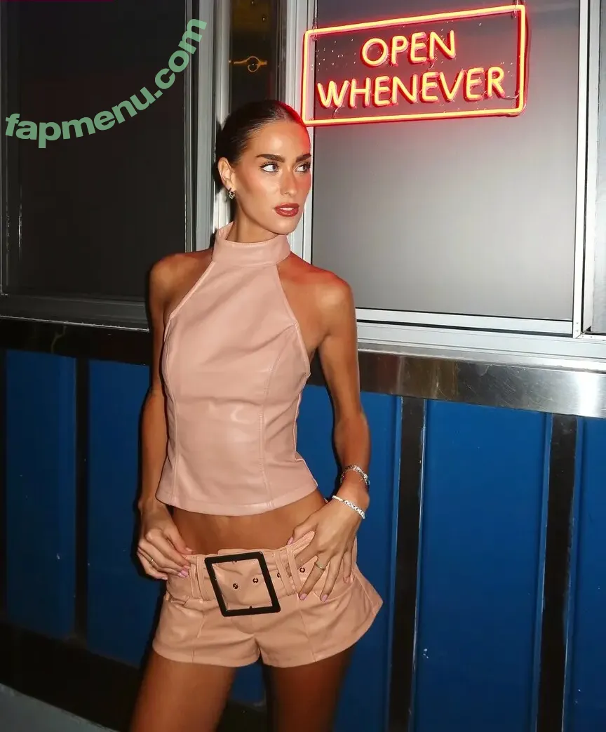 Rachel Winters nude photo #0094 (rachelwinters)