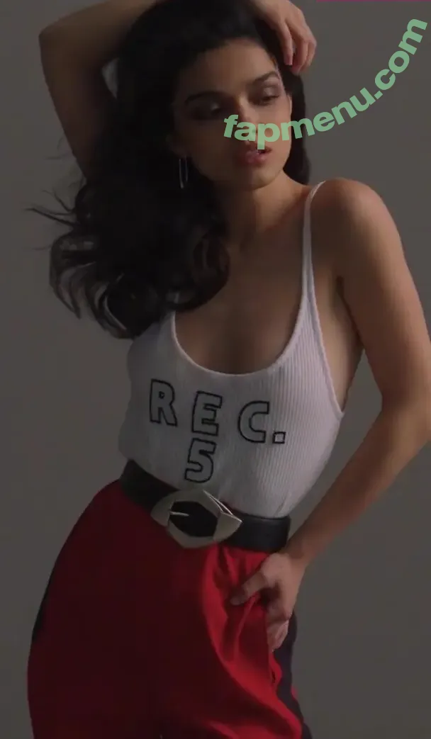 Rachel Zegler nude photo #1616 (rachelzegler / rachmariexoxo)