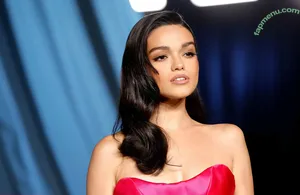 Rachel Zegler / rachelzegler / rachmariexoxo nude photo #2266