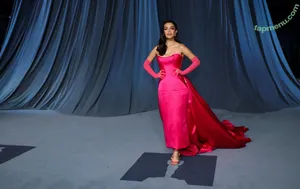 Rachel Zegler / rachelzegler / rachmariexoxo nude photo #2285