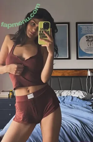 Rachel Zegler / rachelzegler / rachmariexoxo nude photo #2306