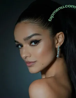 Rachel Zegler / rachelzegler / rachmariexoxo / tommy.dorfman nude photo #2317