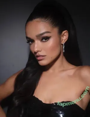 Rachel Zegler / rachelzegler / rachmariexoxo / tommy.dorfman nude photo #2322