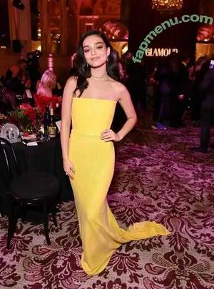 Rachel Zegler / rachelzegler / rachmariexoxo / tommy.dorfman nude photo #2359