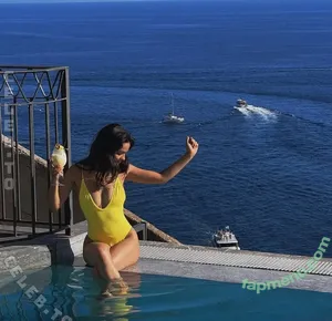 Rachel Zegler / rachelzegler / rachmariexoxo nude photo #2448