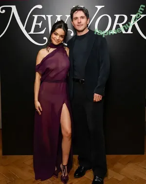 Rachel Zegler / rachelzegler / rachmariexoxo / tommy.dorfman nude photo #2484