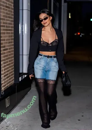 Rachel Zegler / rachelzegler / rachmariexoxo / tommy.dorfman nude photo #2491