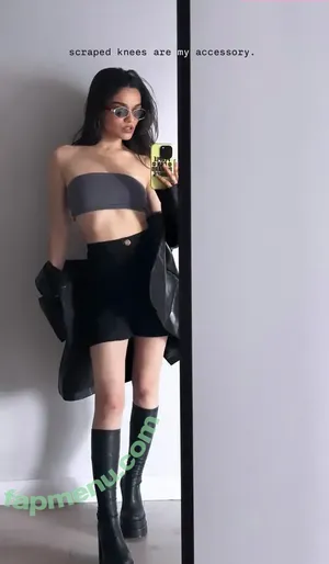 Rachel Zegler / rachelzegler / rachmariexoxo / tommy.dorfman nude photo #2544