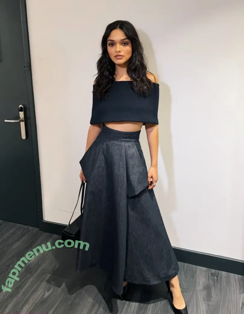 Rachel Zegler nude photo #2331 (rachelzegler / rachmariexoxo)