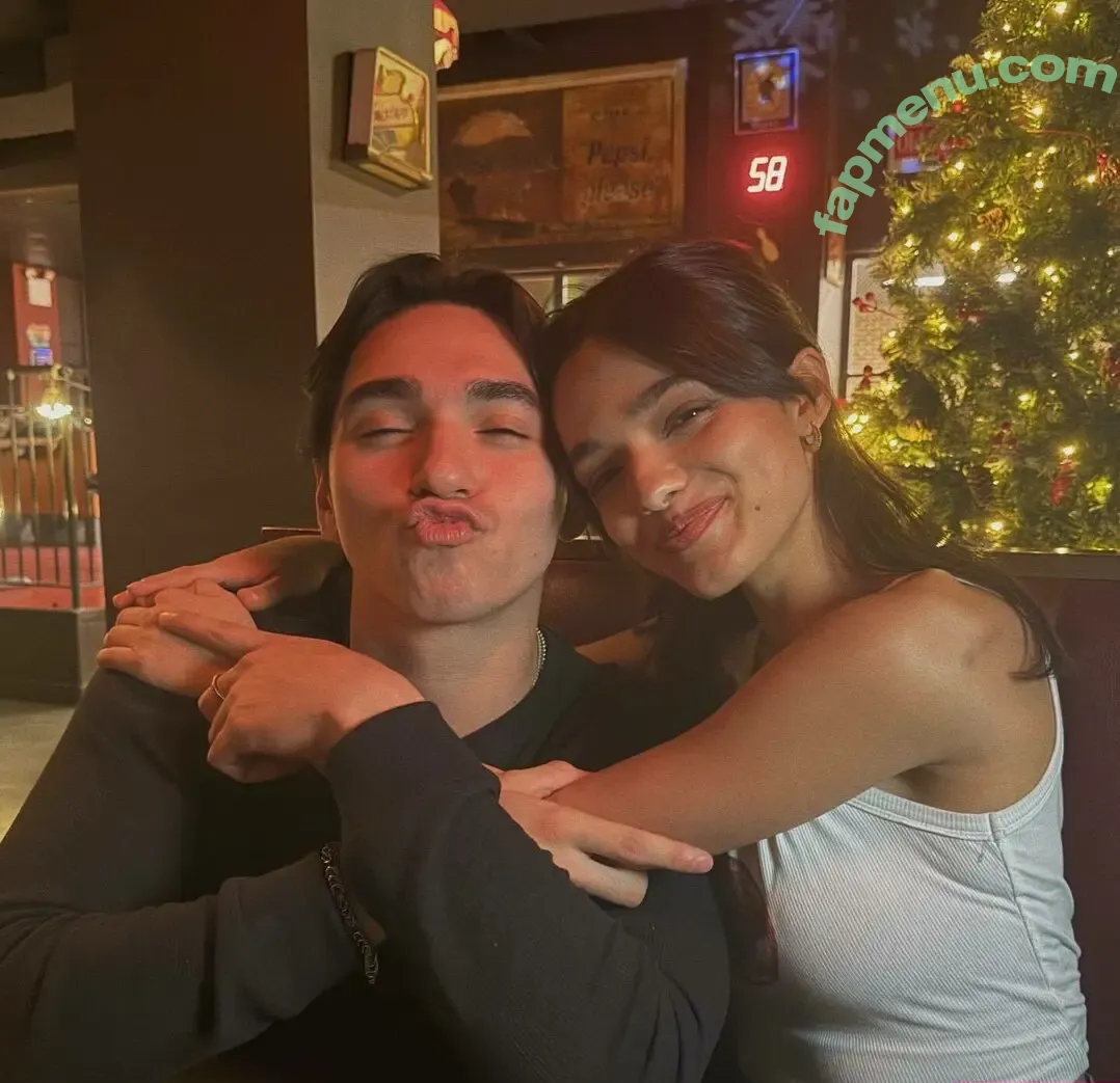 Rachel Zegler nude photo #2539 (rachelzegler / rachmariexoxo / tommy.dorfman)