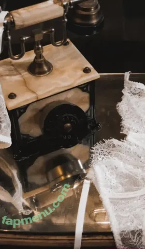 Rachelle Van Waardhuizen / rachelle_v_waardhuizen nude photo #0857