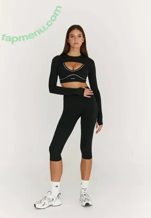 Rachelle Van Waardhuizen / rachelle_v_waardhuizen nude photo #1770