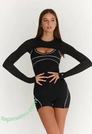 Rachelle Van Waardhuizen / rachelle_v_waardhuizen nude photo #1781