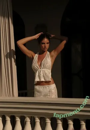 Rachelle Van Waardhuizen / rachelle_v_waardhuizen nude photo #1963