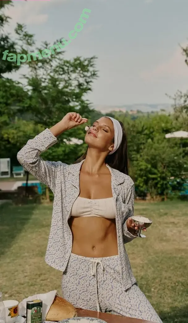 Rachelle Van Waardhuizen nude photo #1066 (rachelle_v_waardhuizen)