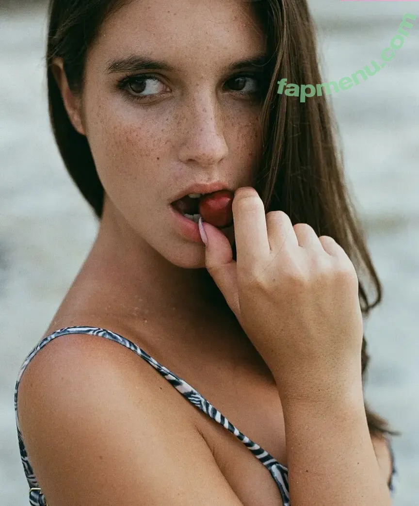 Rachelle Van Waardhuizen nude photo #1085 (rachelle_v_waardhuizen)