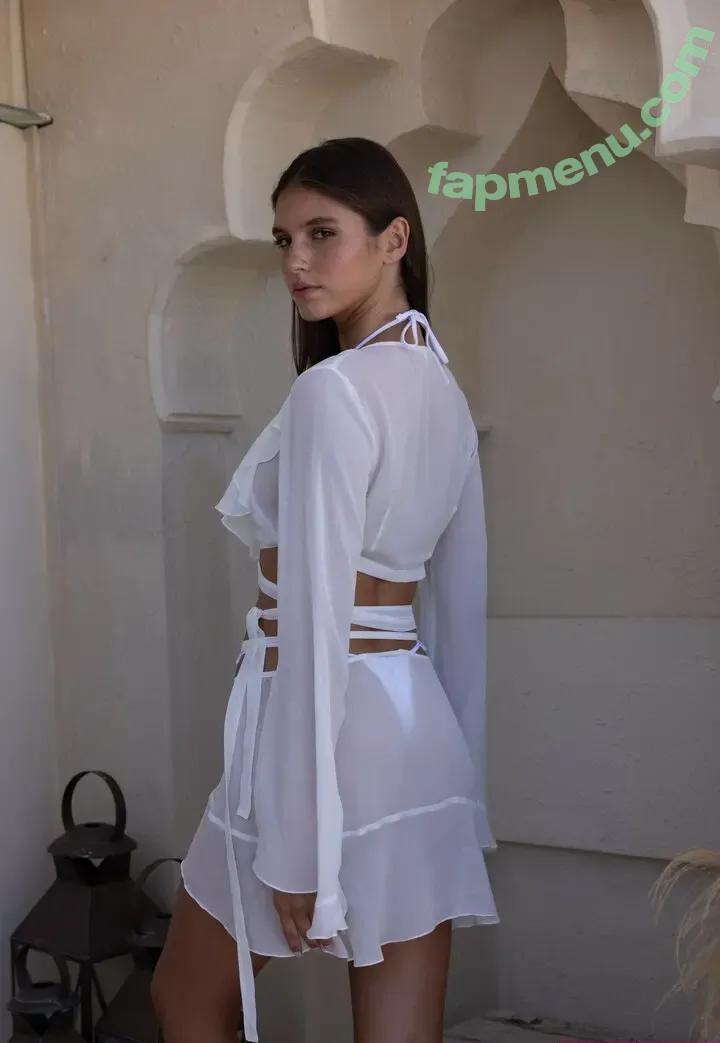 Rachelle Van Waardhuizen nude photo #1549 (rachelle_v_waardhuizen)