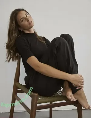 Rachelle Van Waardhuizen / rachelle_v_waardhuizen nude photo #2824