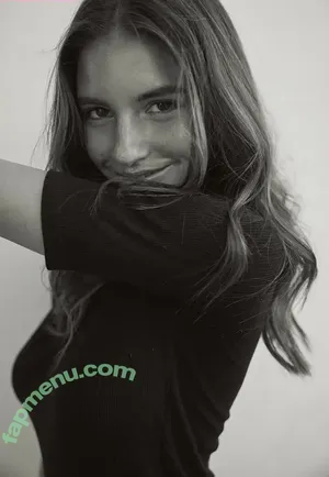 Rachelle Van Waardhuizen / rachelle_v_waardhuizen nude photo #2894